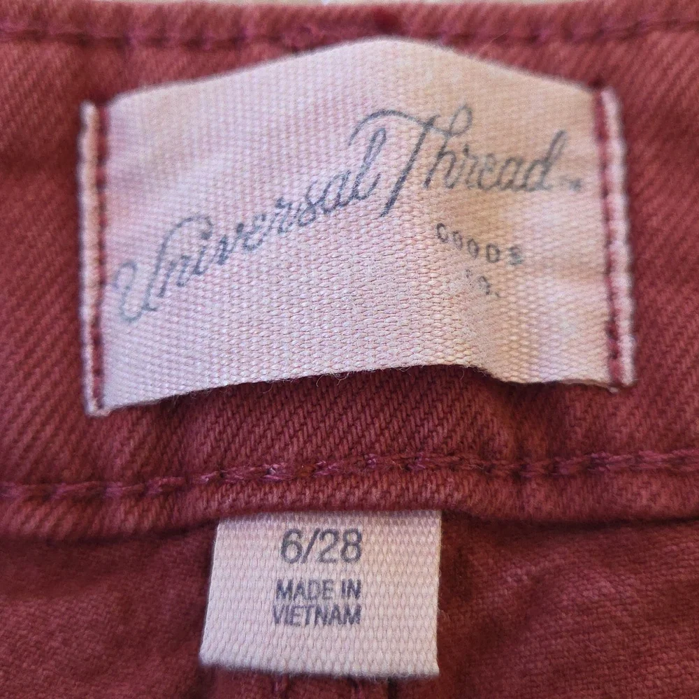 Universal Thread Brick Red Denim Shorts!